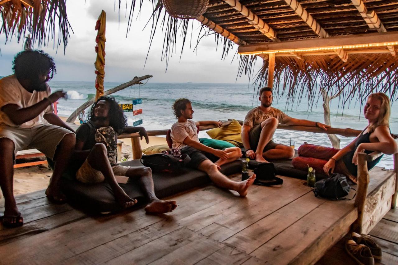 Backpack Beach Hostel & Reggae Bar Bussa 外观 照片